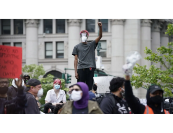 Why Wearing a Mask Is Important When Going to Protest